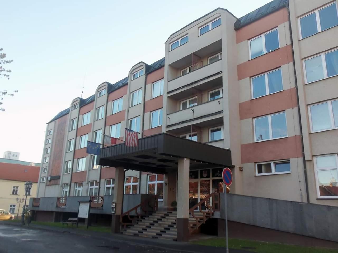 Hotel Bily Lev Rokycany Zewnętrze zdjęcie